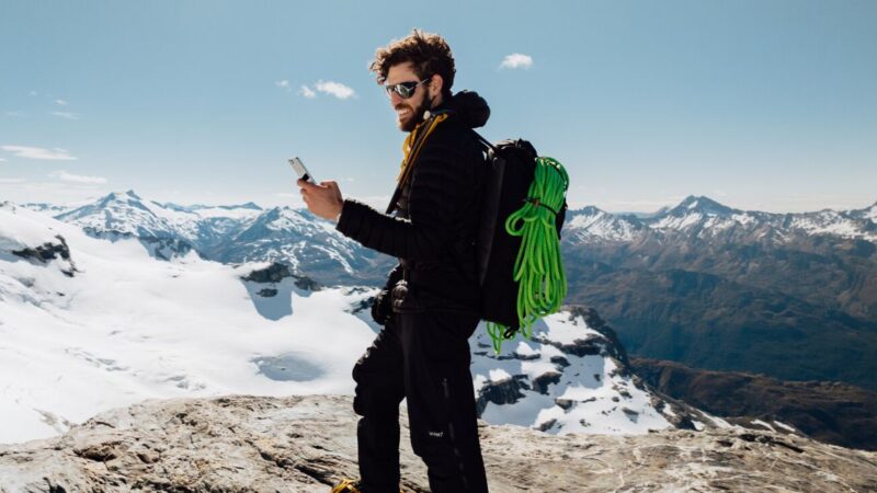 New Zealand Launches First Nationwide Satellite Texting Service via Starlink